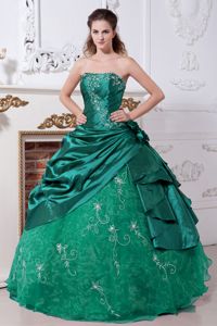 Turquoise Strapless Embroidery Sweet 16 Quinceanera Dresses in Fultondale