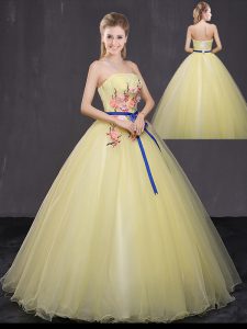 New Style Yellow Lace Up Strapless Appliques Quinceanera Gowns Tulle Sleeveless