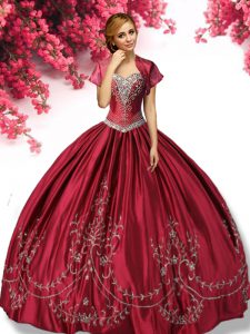 Wine Red Sleeveless Floor Length Embroidery Lace Up Ball Gown Prom Dress