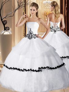 Customized Organza Strapless Sleeveless Lace Up Appliques and Ruffled Layers 15 Quinceanera Dress in White