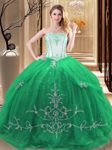 New Arrival Sleeveless Lace Up Floor Length Embroidery Sweet 16 Quinceanera Dress